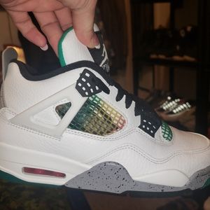Jordan retro 4's Rosta